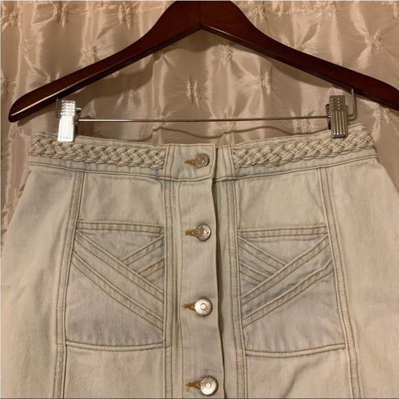 Veronica Beard Aron Braided Button Front Miniskirt Denim Jean Skirt Light Wash - Picture 3 of 14